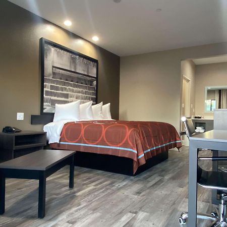 Super 8 By Wyndham Houston Nw Beltway 8-West Rd Hotel Bagian luar foto
