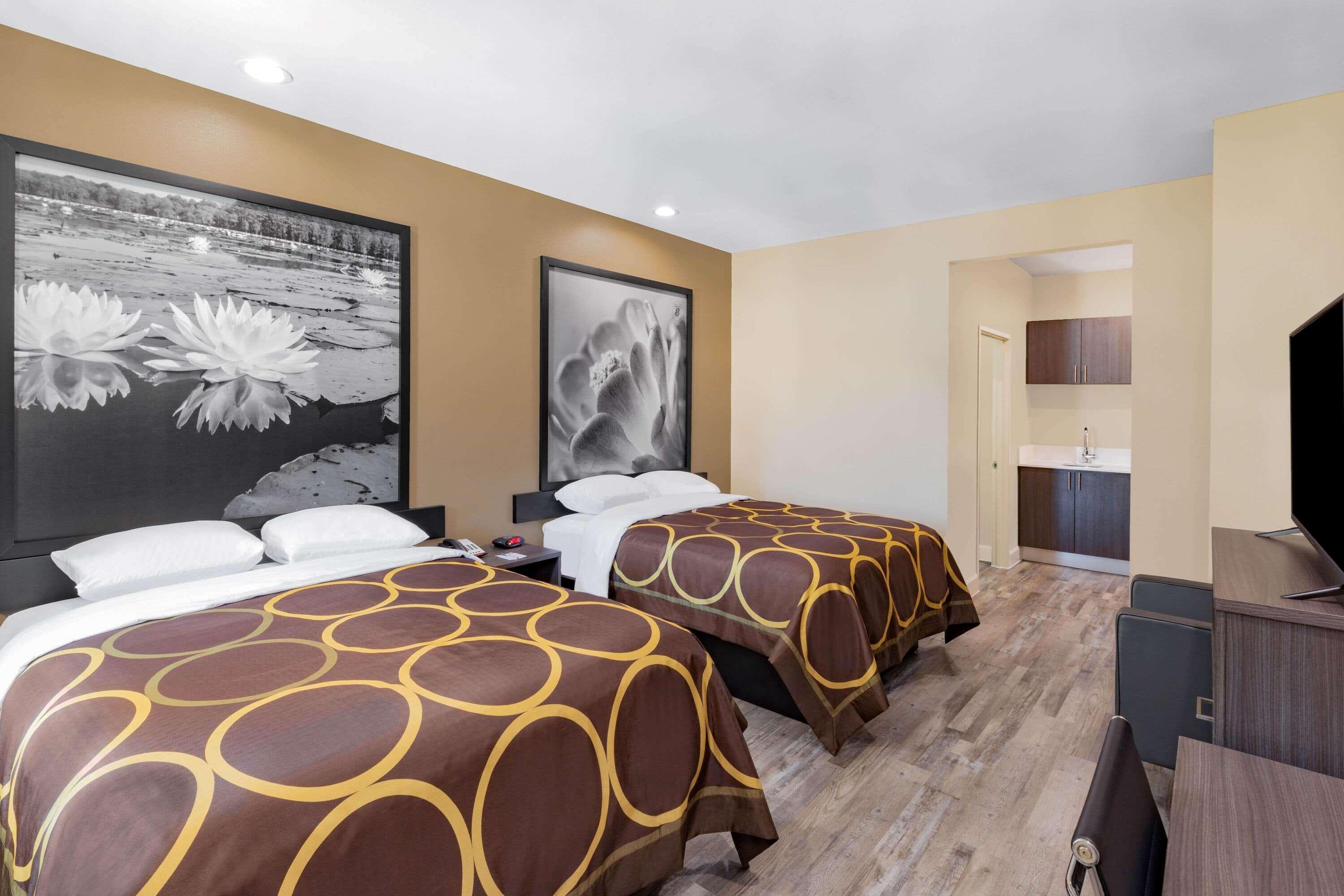 Super 8 By Wyndham Houston Nw Beltway 8-West Rd Hotel Bagian luar foto