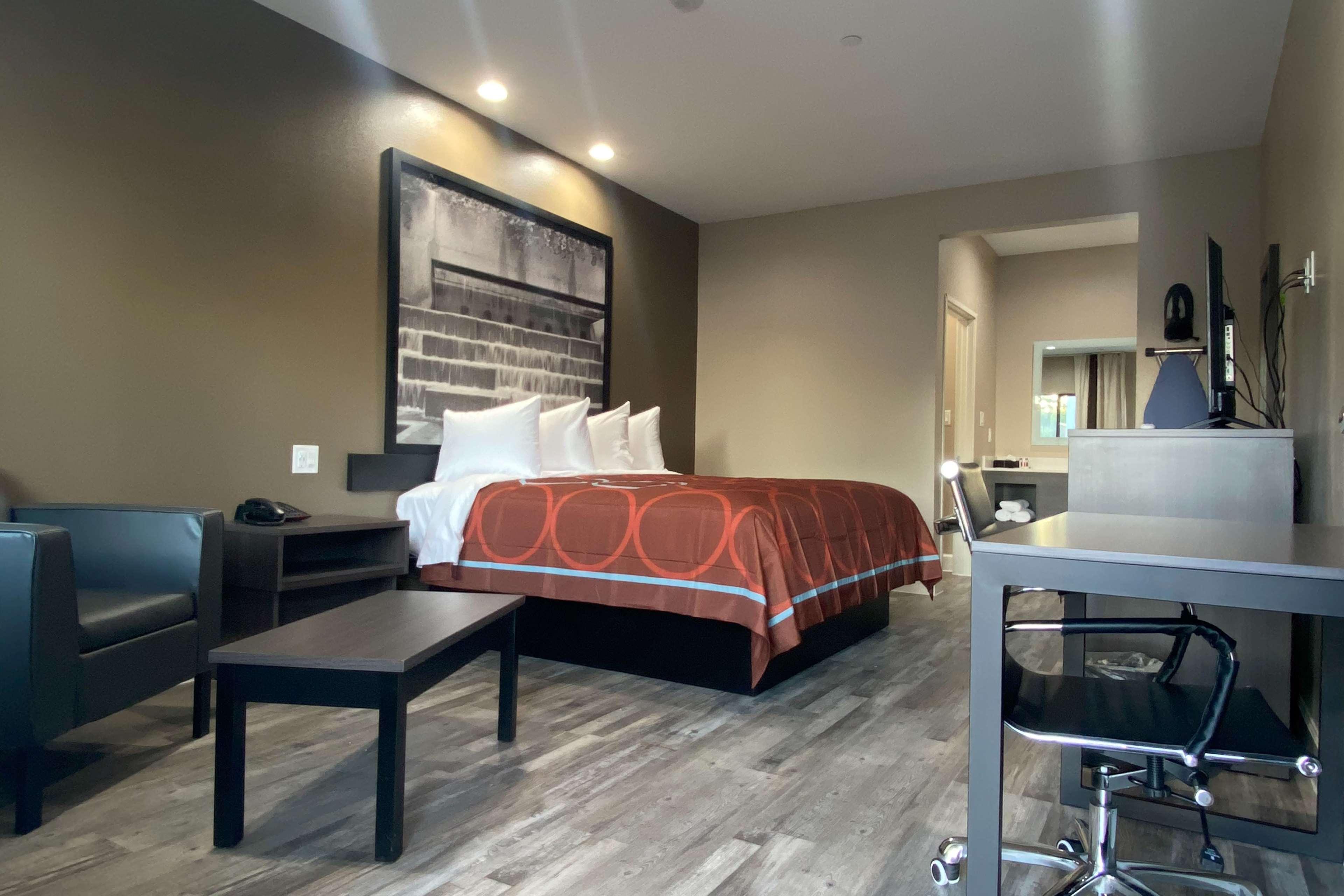 Super 8 By Wyndham Houston Nw Beltway 8-West Rd Hotel Bagian luar foto